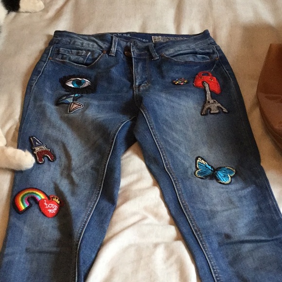 Jeans - Picture 1 of 4